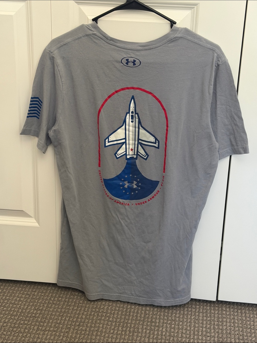 Under Armour Men’s Gray Tee with Red & Blue Jet Graphic